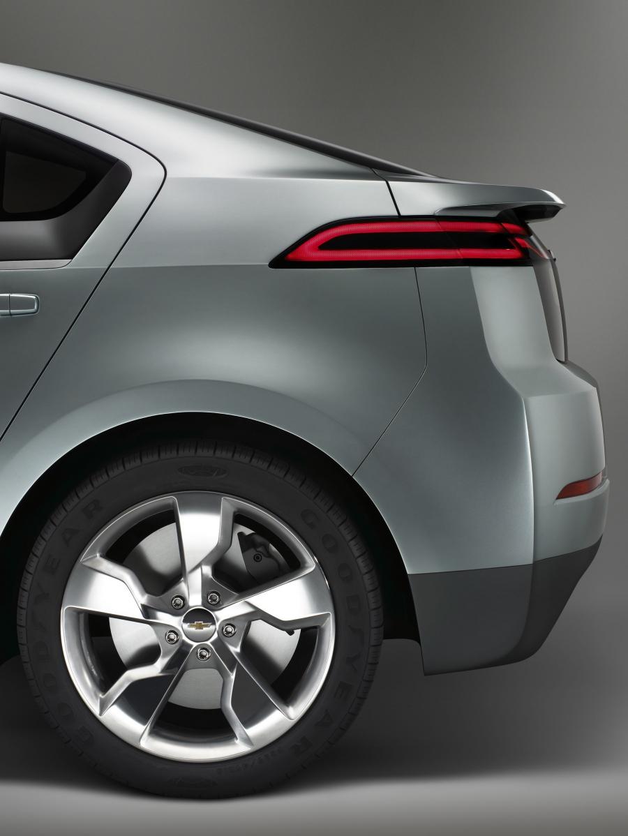  Chevrolet Volt 2011 года  (фото 53 из 356)